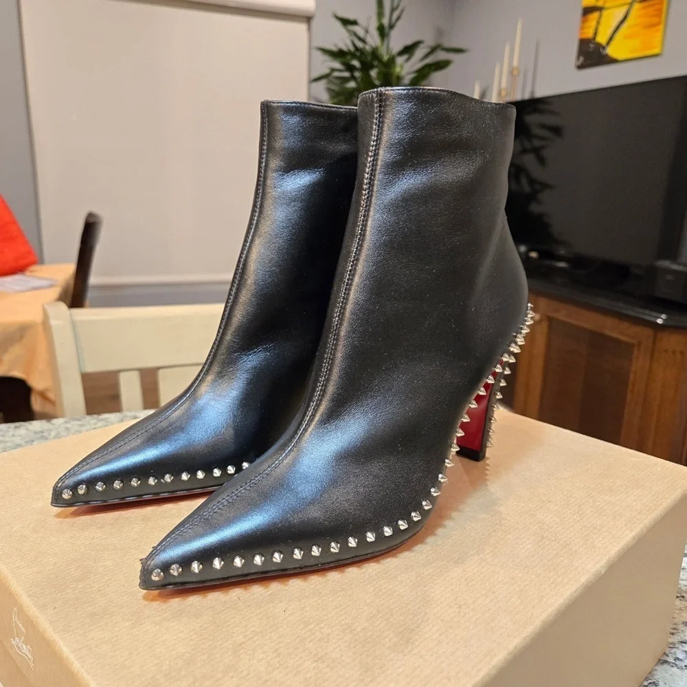 NEW Christian Louboutin Vidura Black Leather Studded Ankle Booties Size 36